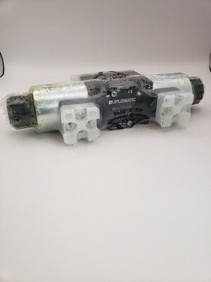 Valve (black tank) DCV Rexroth 3-way 4-pos - 35-8054R